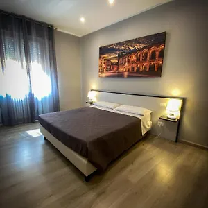 Hotel Arena, Werona